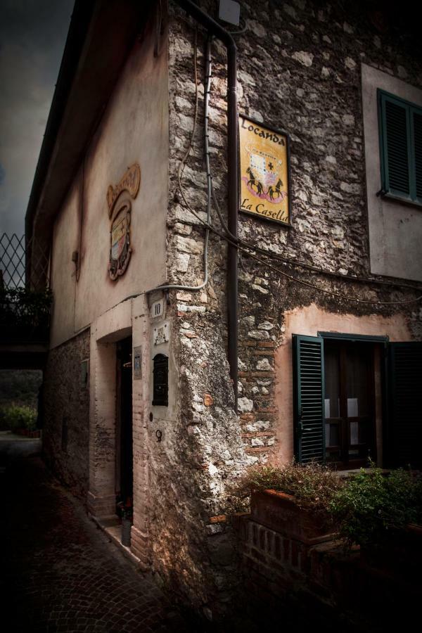 Locanda Della Casella Cineto Romano Exteriör bild